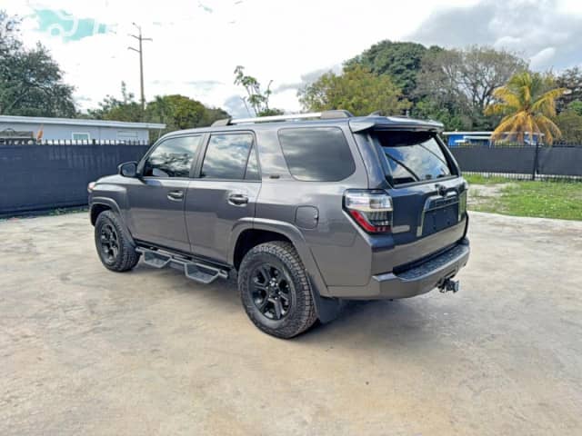 Toyota 4Runner V Рестайлинг 4.0 AT 4WD