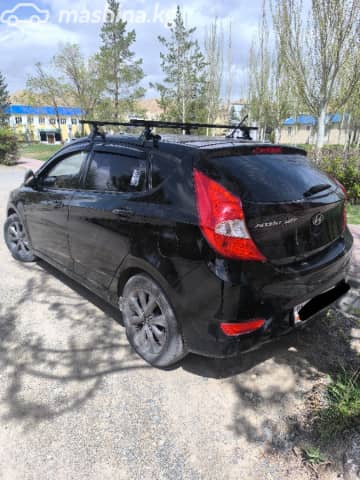 Hyundai Accent IV 1.4 CVT