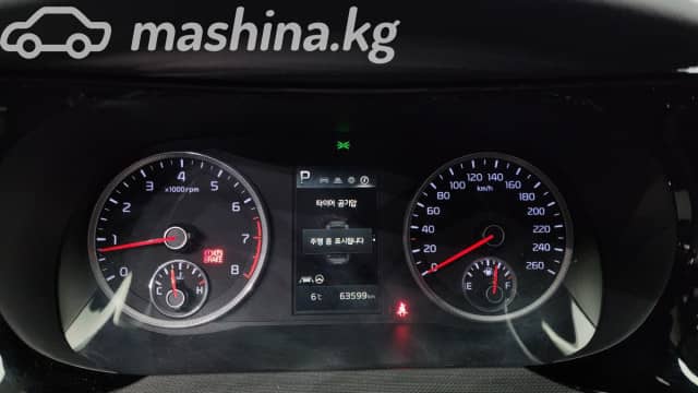 Kia K5 III LPi 2.0 AT