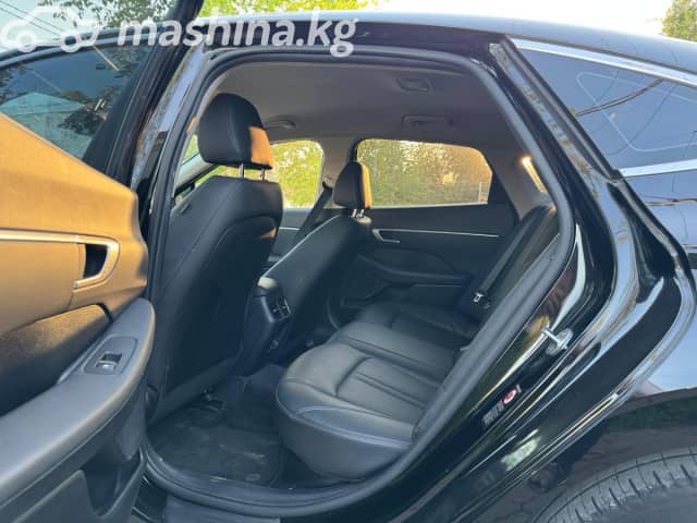 Hyundai Sonata VIII (DN8) 2.0hyb AT
