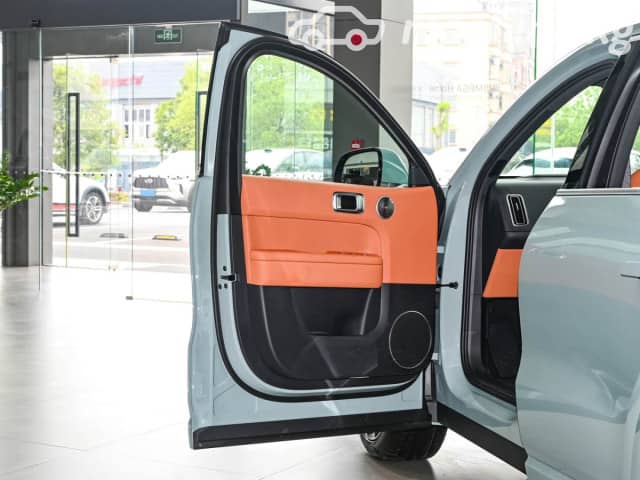LiXiang L7 Рестайлинг 1.5hyb AT 4WD