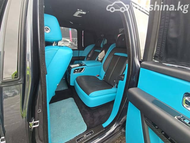 Rolls-Royce Cullinan I 6.7 AT AWD