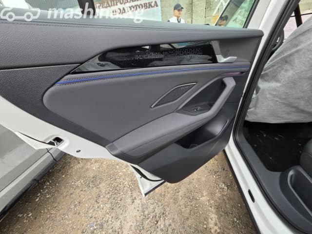 Volkswagen Tiguan III (China Market) 2.0 AMT 4WD