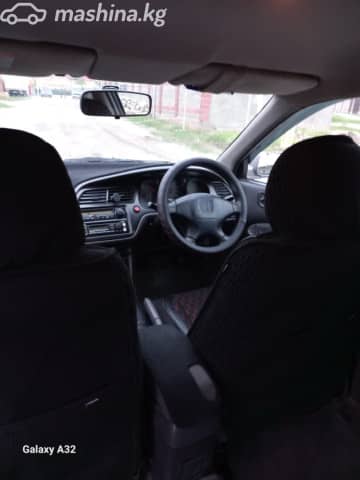 Honda Accord VI 1.8 AT