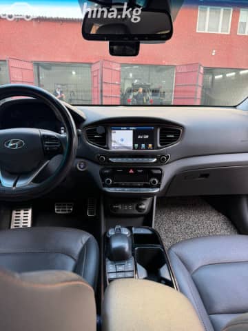 Hyundai IONIQ Electro AT