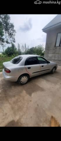 Daewoo Lanos (Sens) 1.6 MT
