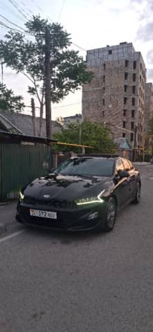 Kia K5 III LPi 2.0 AT