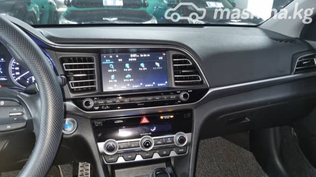 Hyundai Avante VI Рестайлинг 1.6 AT