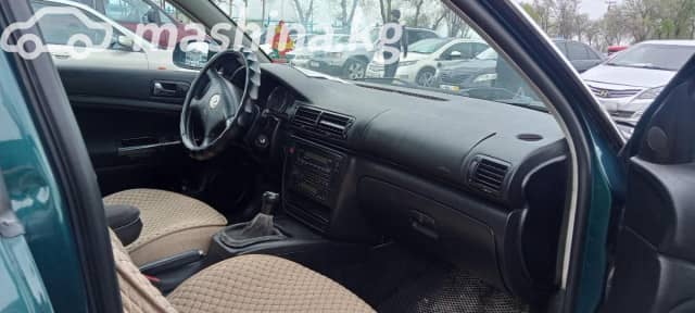Volkswagen Passat B7 2.0 MT