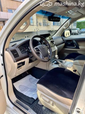 Toyota Land Cruiser 200 Series Рестайлинг 2 4.6 AT 4WD