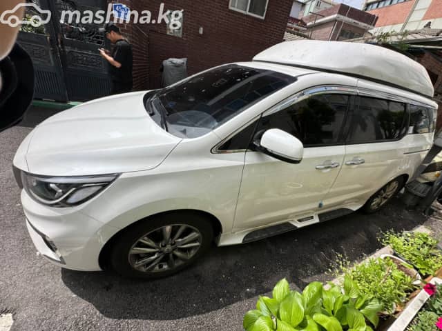 Kia Carnival III 2.2d AT