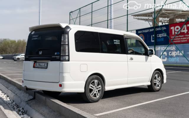 Honda Stepwgn II Рестайлинг Spada 2.4 AT