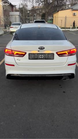 Kia K5 II 2.0 AT
