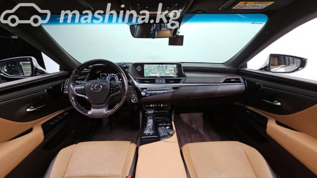 Lexus ES VII 300h 2.5hyb CVT