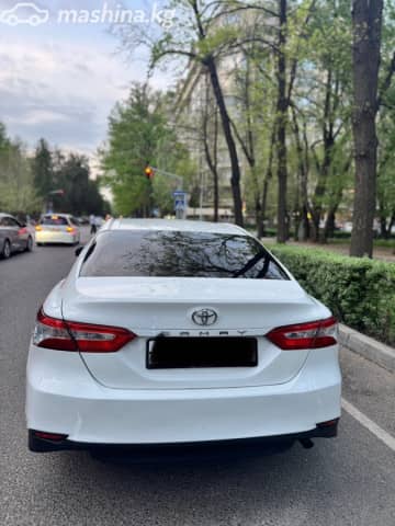 Toyota Camry VIII (XV70) 2.5 AT