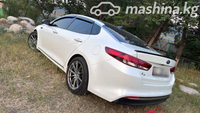 Kia K5 II 2.0 AT