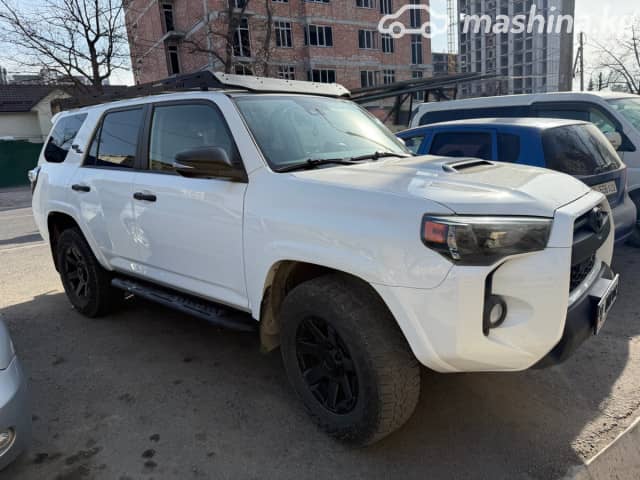 Toyota 4Runner V Рестайлинг 4.0 AT 4WD