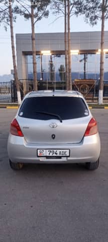Toyota Vitz II (XP90) 1.0 CVT