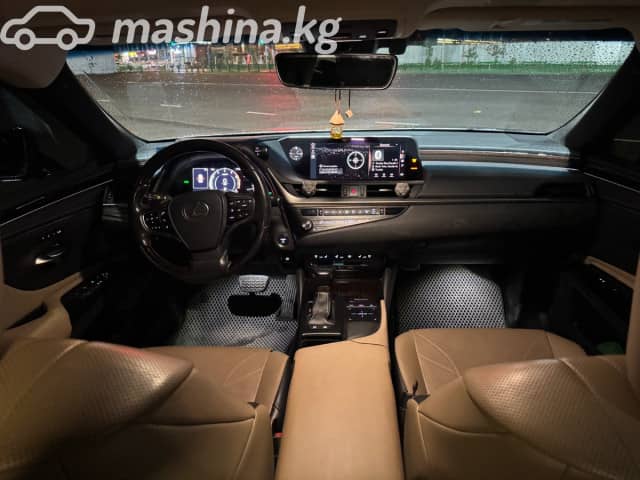 Lexus ES VII