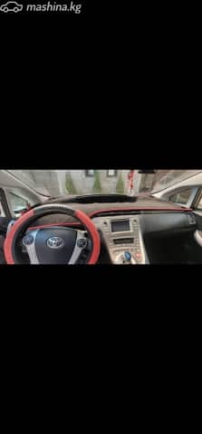Toyota Prius III Рестайлинг (XW30) Plug-in Hybrid 1.8hyb AT