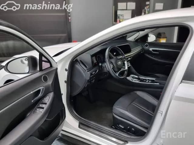 Hyundai Sonata VIII (DN8) 2.0hyb AT