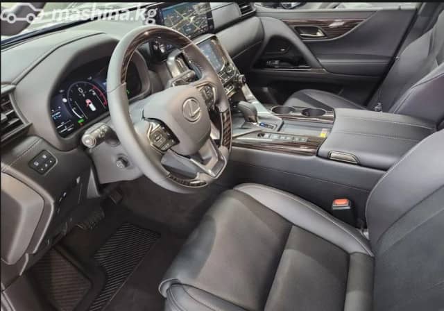 Lexus LX IV 700h 3.5hyb AT 4WD