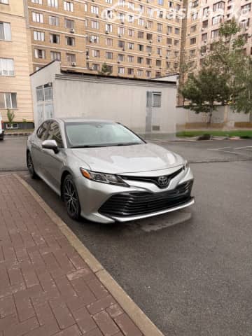Toyota Camry VIII (XV70) 2.5 AT