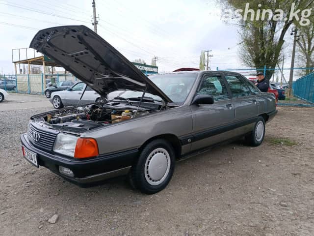 Audi 100 III (C3) Рестайлинг 2.2 MT