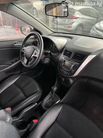 Hyundai Accent IV 1.4 CVT