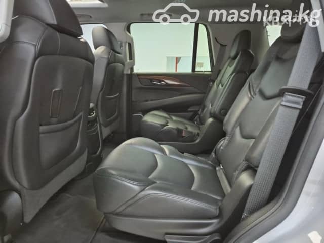 Cadillac Escalade IV 6.2 AT 4WD