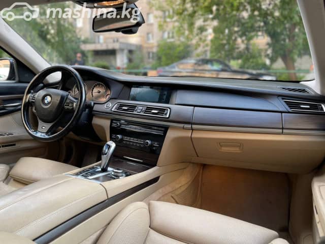 BMW 7 серии V (F01/F02/F04) 750Li xDrive 4.4 AT 4WD