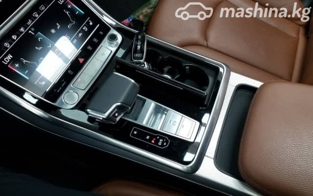 Audi Q8 I (4M) 55 TFSI 3.0 AT 4WD