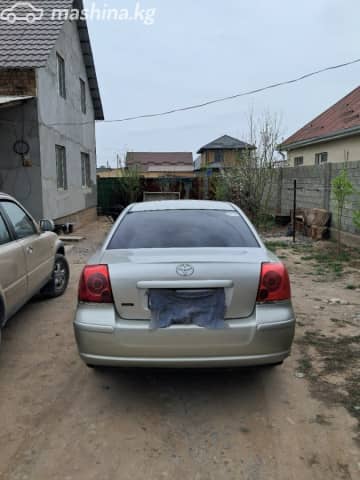 Toyota Avensis II 1.8 MT