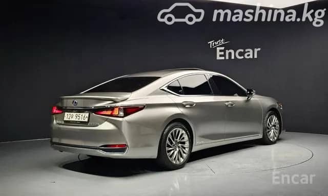 Lexus ES VII 300h 2.5hyb CVT