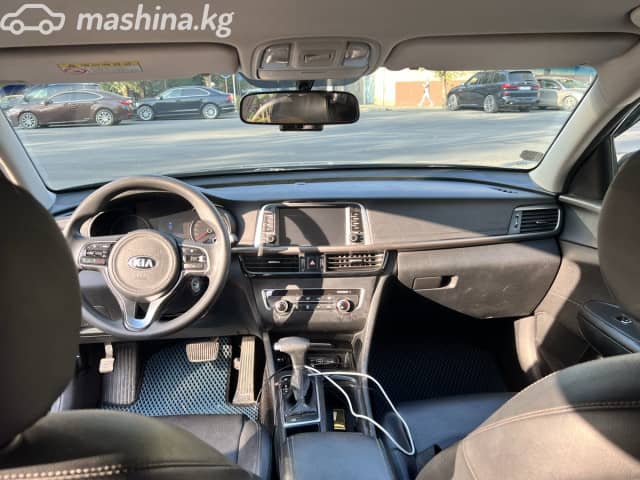 Kia K5 II 2.0 AT