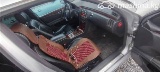 Mercedes-Benz E-Класс II (W210, S210) Рестайлинг 320 3.2d AT