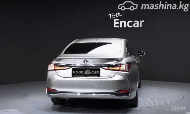 Lexus ES VII Рестайлинг 300h 2.5hyb CVT