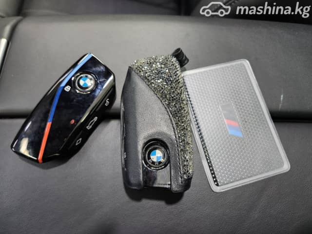 BMW X7 I (G07) Рестайлинг M60i 4.4 AT 4WD