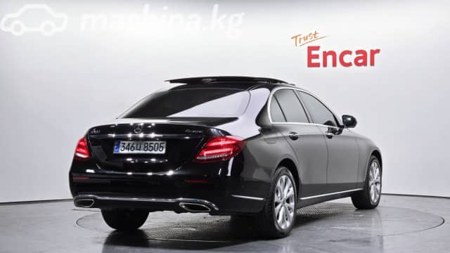 Mercedes-Benz E-Класс V (W213, S213, C238) 300 2.0 AT 4WD