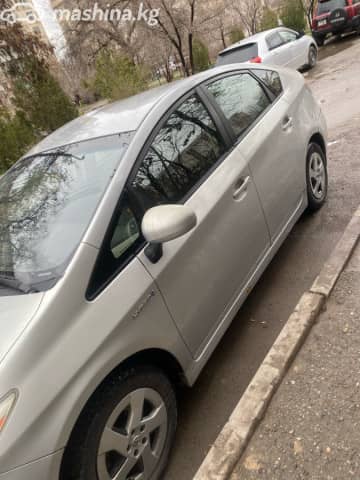 Toyota Prius III (XW30) 1.8hyb AT