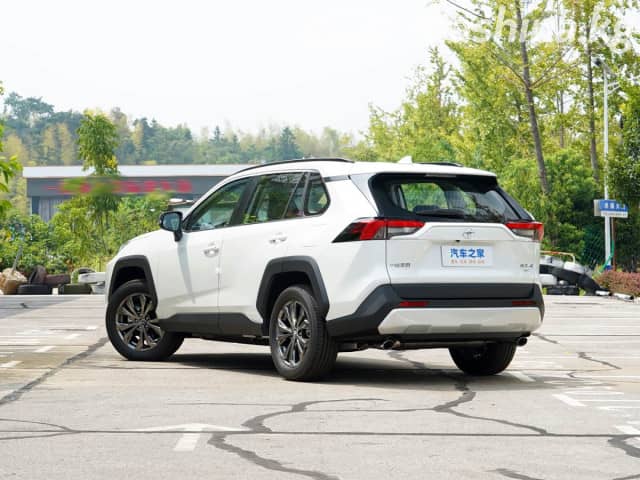Toyota RAV4 V (XA50) 2.5 AT