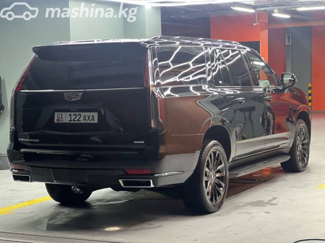 Cadillac Escalade V ESV 6.2 AT 4WD