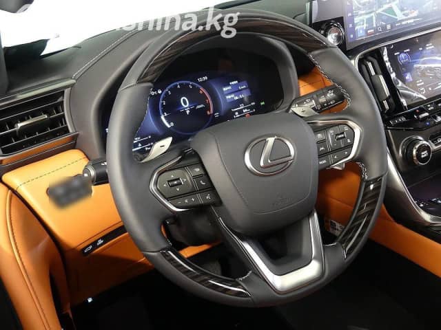 Lexus LX IV 700h 3.5hyb AT 4WD