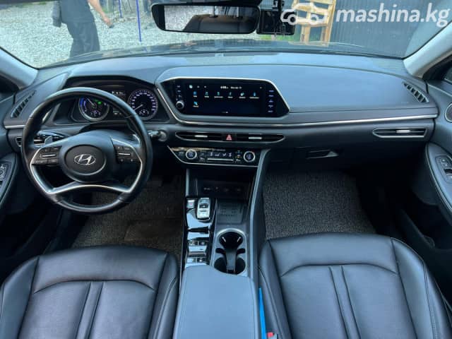 Hyundai Sonata VIII (DN8) 2.0 AT