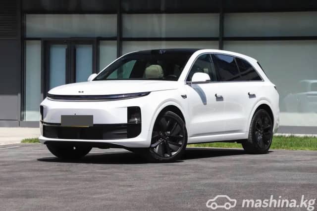 LiXiang L6 1.5hyb AT 4WD