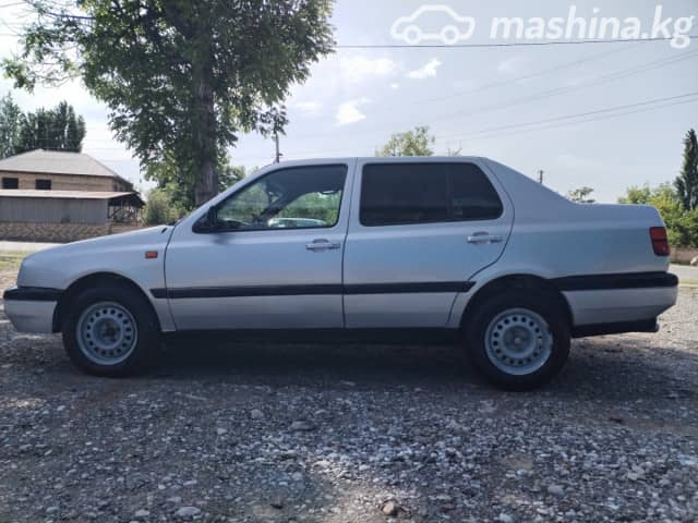 Volkswagen Vento 1.8 MT