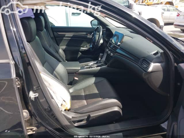 Honda Accord X 1.5 CVT