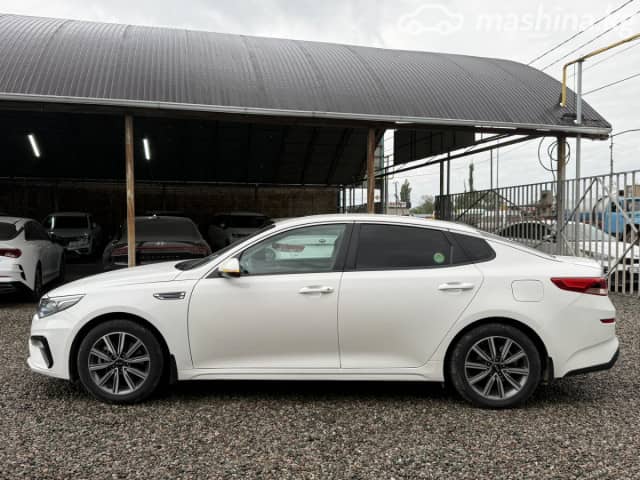 Kia K5 II 2.0 AT
