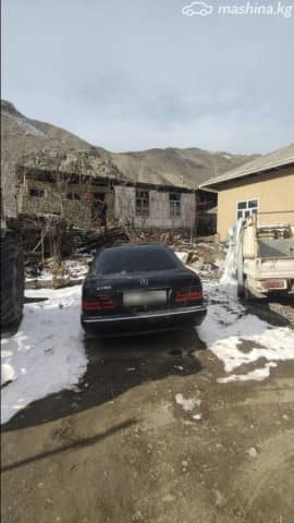 Mercedes-Benz E-Класс II (W210, S210) Рестайлинг 240 2.6 AT