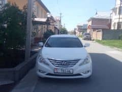 Hyundai Sonata VI (YF) 2.0 AT Газ